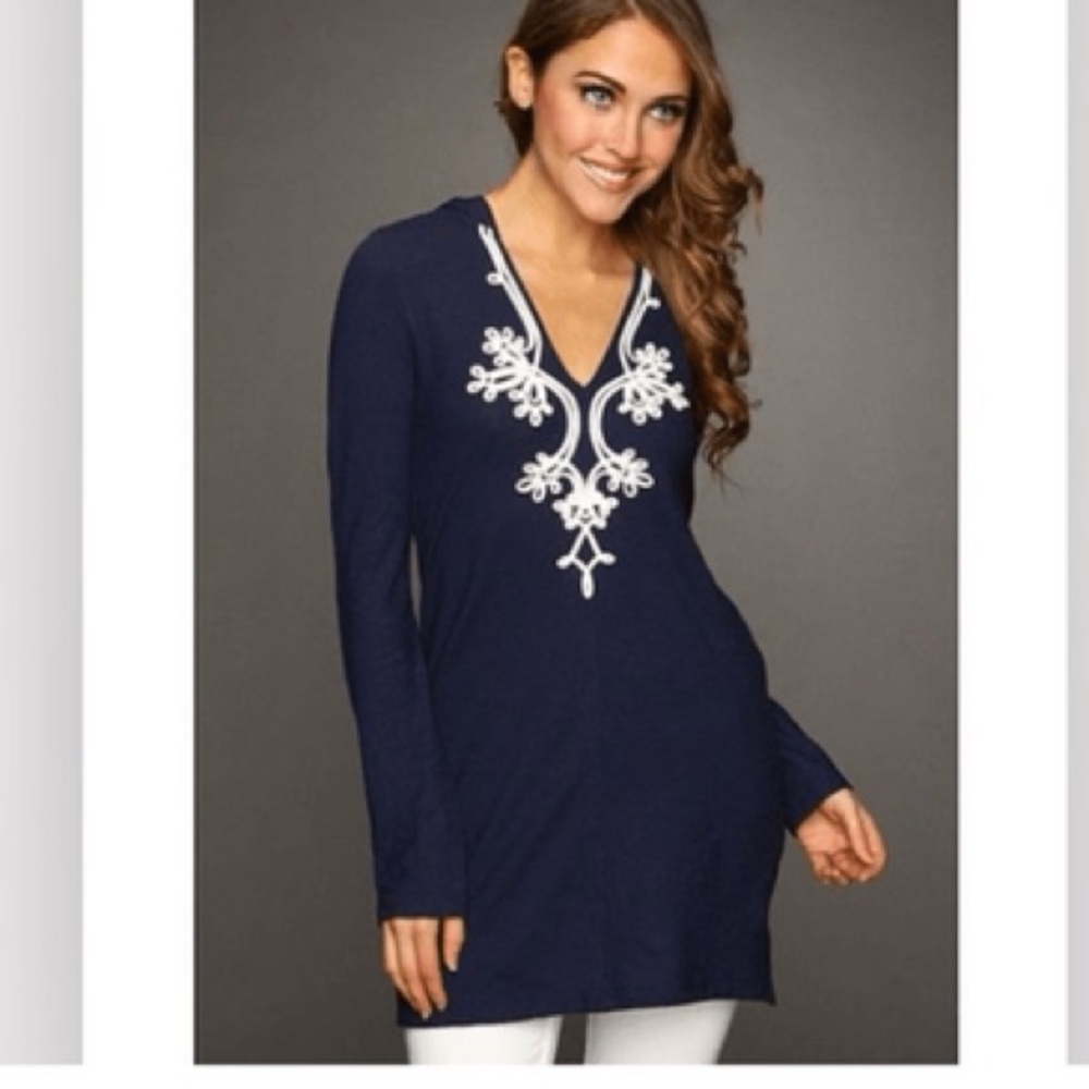 Lilly Pulitzer Noelle Embroidered Hooded Tunic with Hood